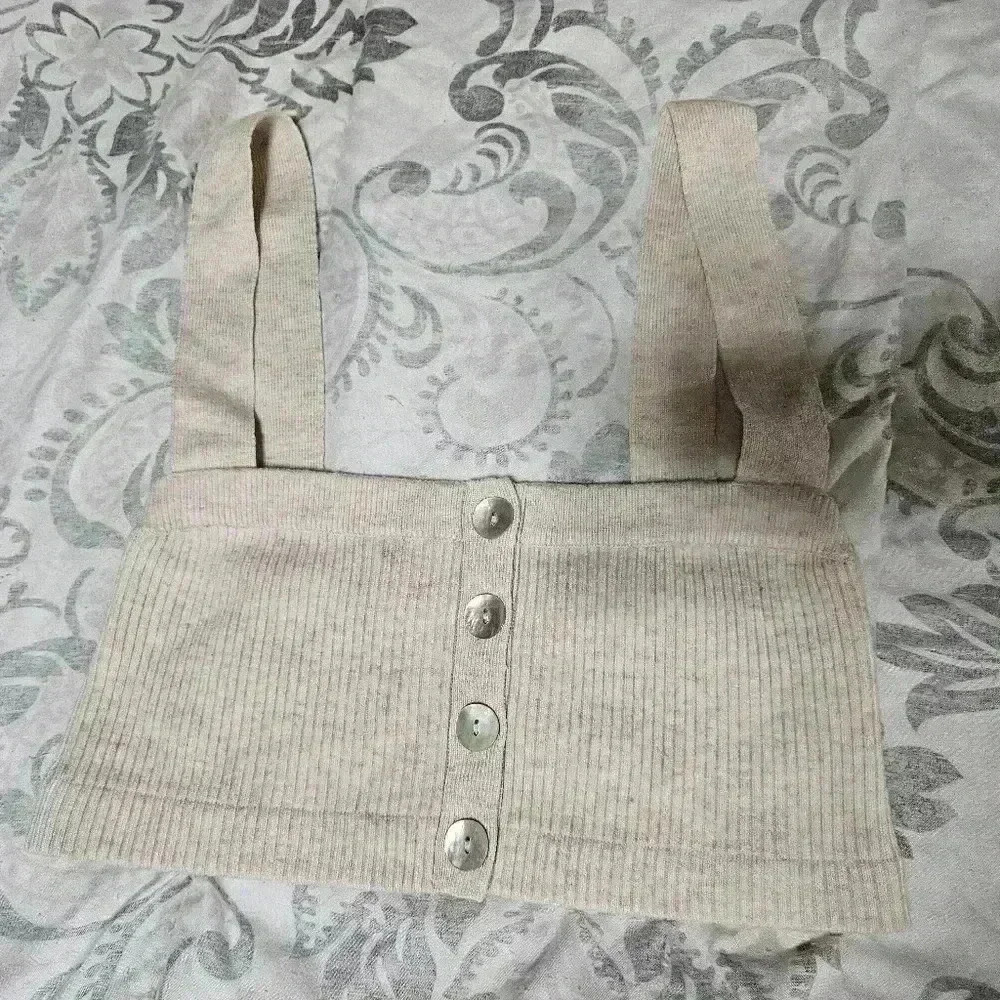 Song of style front button top!